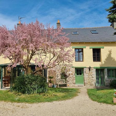 Les Berges De La Planchette Bed & Breakfast Yvignac-la-Tour Dış mekan fotoğraf