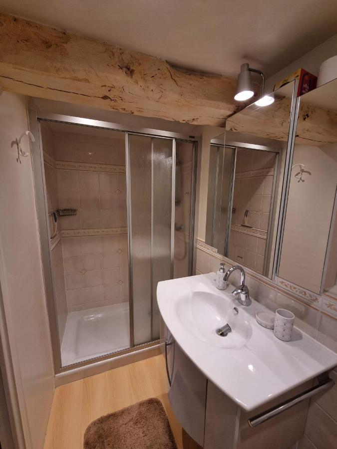Les Berges De La Planchette Bed & Breakfast Yvignac-la-Tour Oda fotoğraf