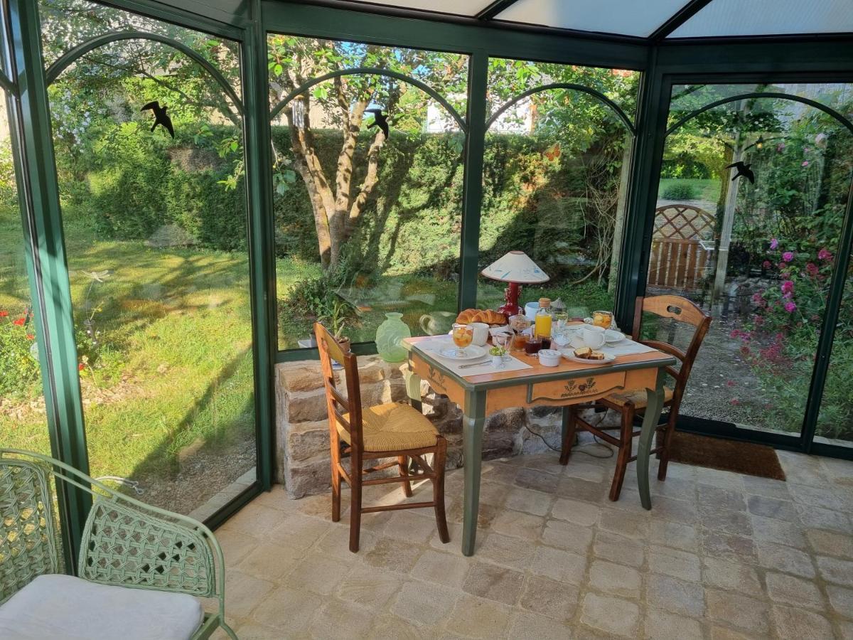 Les Berges De La Planchette Bed & Breakfast Yvignac-la-Tour Dış mekan fotoğraf