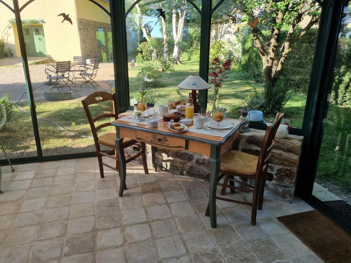 Les Berges De La Planchette Bed & Breakfast Yvignac-la-Tour Dış mekan fotoğraf